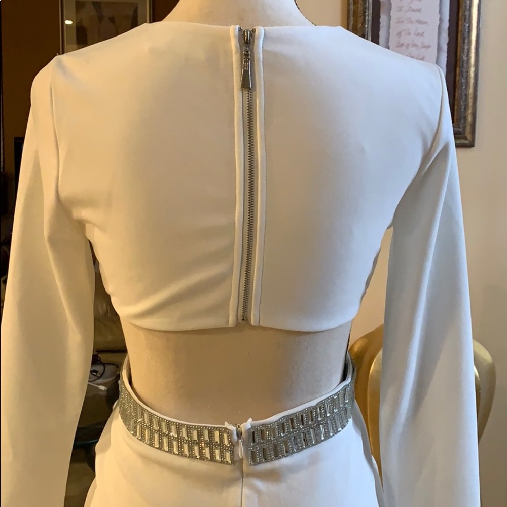 white Mini Dress - Picture 5 of 5